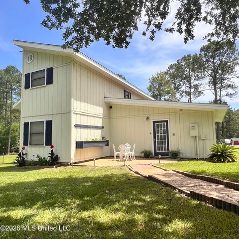 13450 E Schanbacher Road, Gulfport, MS 39503