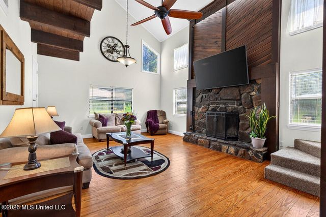 13450 E Schanbacher Road, Gulfport, MS 39503