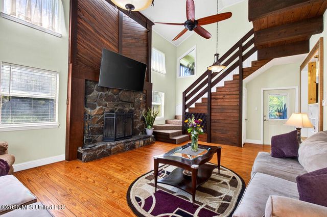 13450 E Schanbacher Road, Gulfport, MS 39503