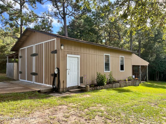 13450 E Schanbacher Road, Gulfport, MS 39503