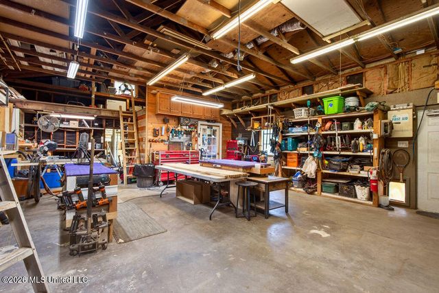 13450 E Schanbacher Road, Gulfport, MS 39503