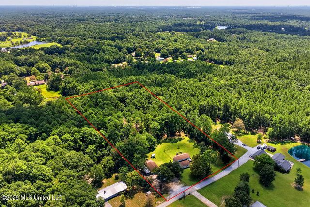 13450 E Schanbacher Road, Gulfport, MS 39503