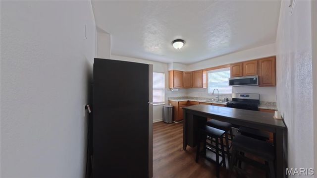 2121 W Main Street, Belleville, IL 62226