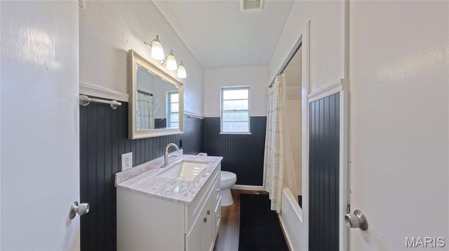 2121 W Main Street, Belleville, IL 62226