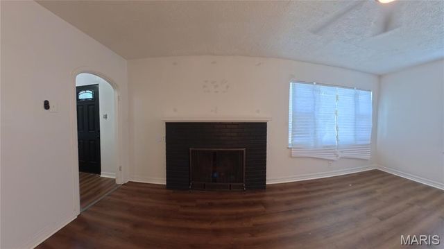2121 W Main Street, Belleville, IL 62226