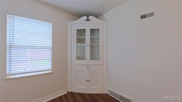 2121 W Main Street, Belleville, IL 62226