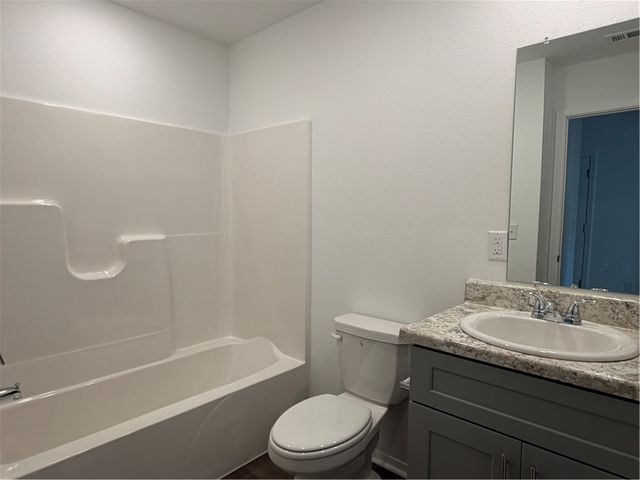 6808 SW Memphis Avenue, Bentonville, AR 72713