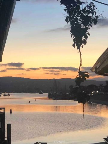 222 20th, Newport Beach, CA 92663