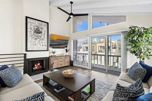 222 20th, Newport Beach, CA 92663