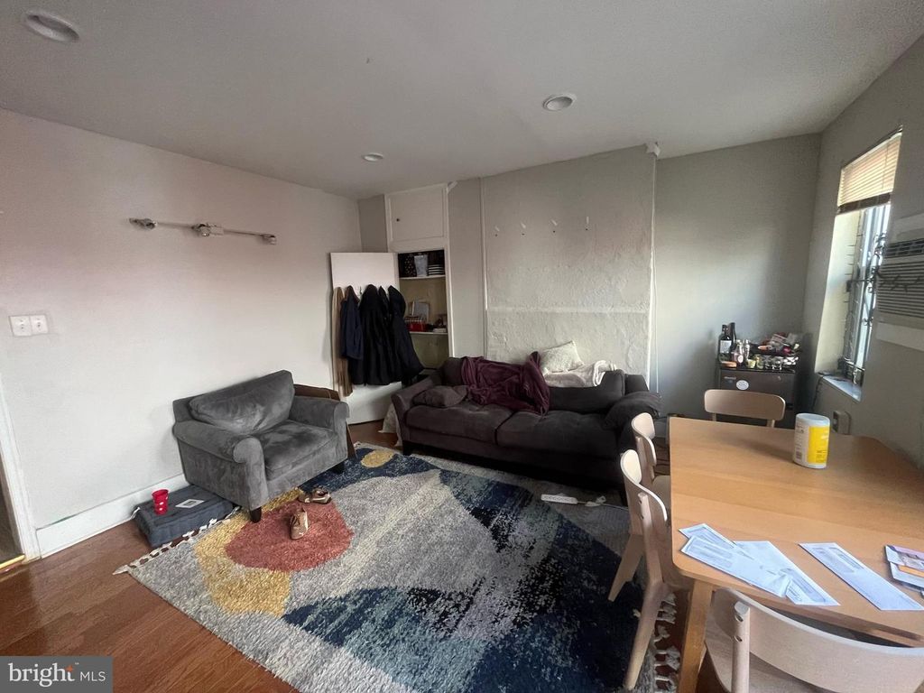 128 S BONSALL ST, Philadelphia, PA 19103