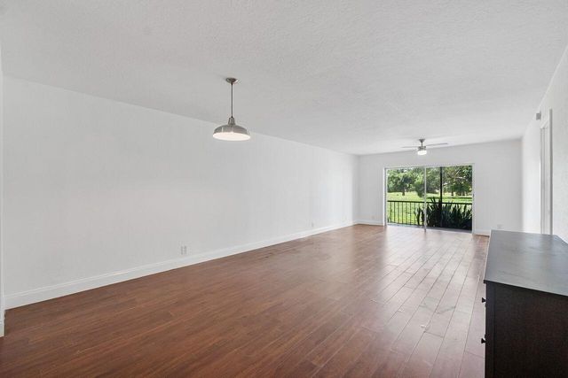 6260 S Falls Circle Drive 110, Lauderhill, FL 33319