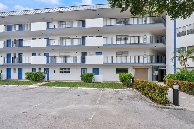 6260 S Falls Circle Drive 110, Lauderhill, FL 33319