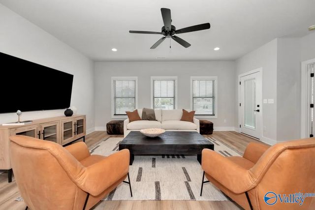 64 Mountain Vista Circle, Huntsville, AL 35811