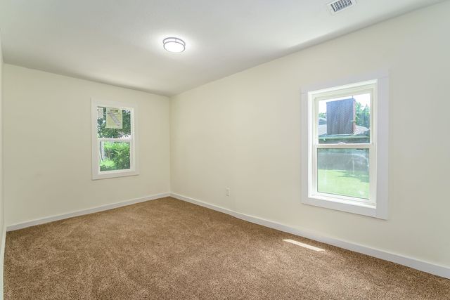 1242 N Piatt Ave, Wichita, KS 67214