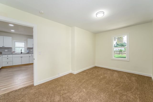 1242 N Piatt Ave, Wichita, KS 67214