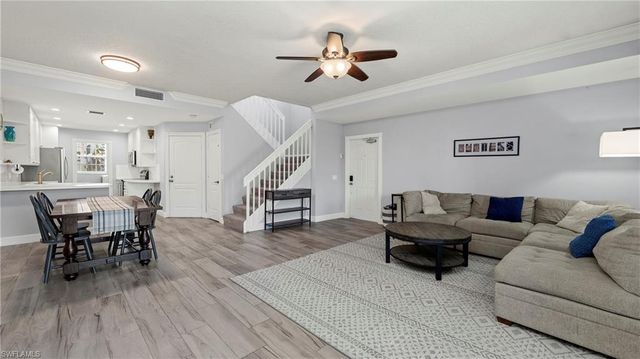 5766 Cove CIR 24, Naples, FL 34119