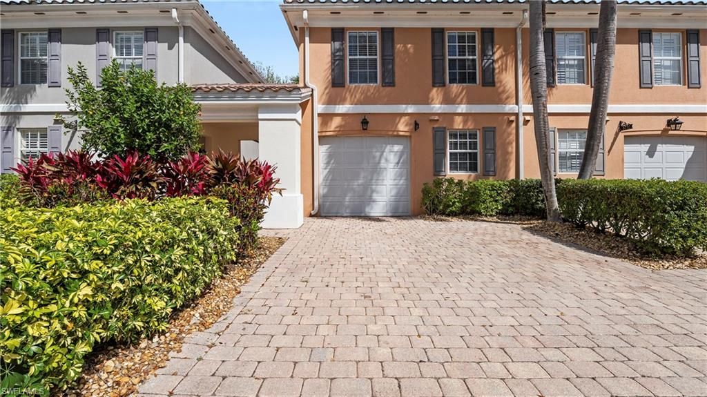 5766 Cove CIR 24, NAPLES, FL 34119 — photo 2