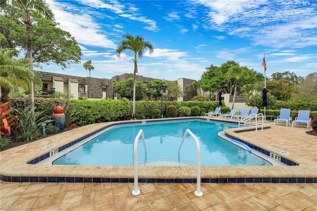 1641 Spoonbill LN 1641-B, Naples, FL 34105