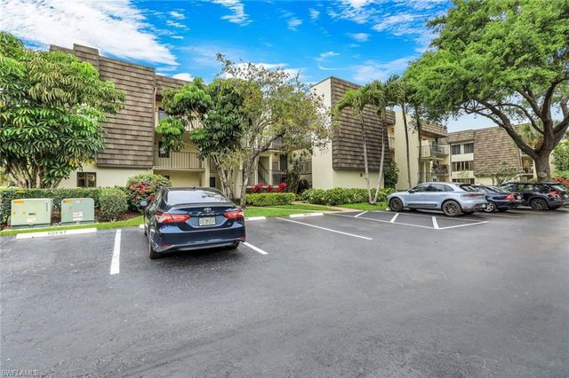 1641 Spoonbill LN 1641-B, Naples, FL 34105