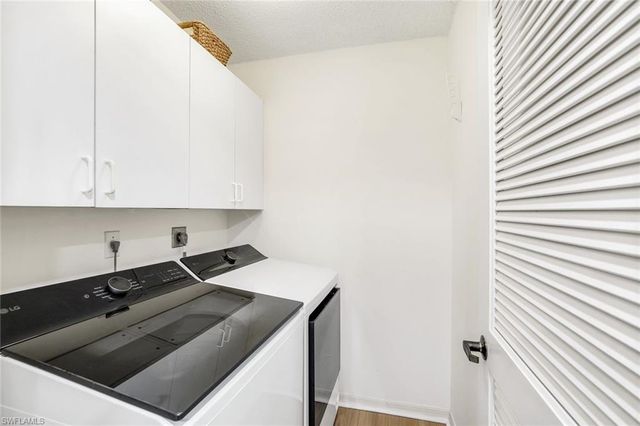 1641 Spoonbill LN 1641-B, Naples, FL 34105