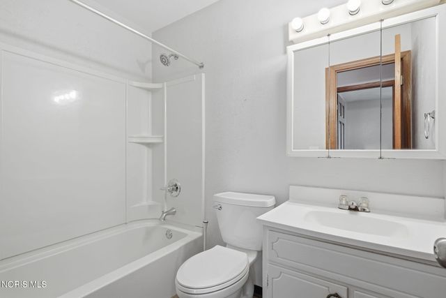 5154 Franciscan Boulevard, Sylvania, OH 43560