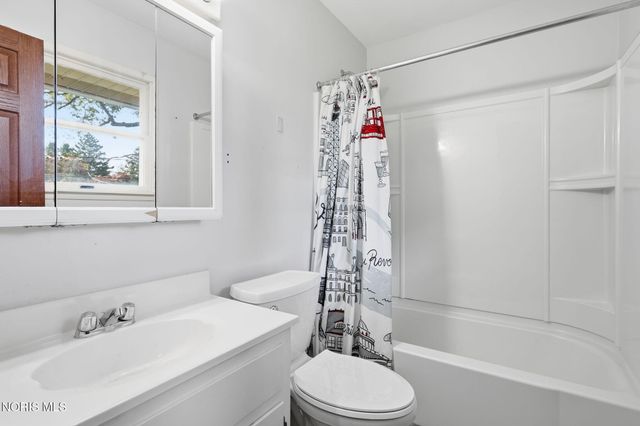 5154 Franciscan Boulevard, Sylvania, OH 43560