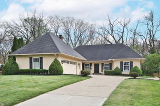 309 Melbourne Place, Worthington, OH 43085