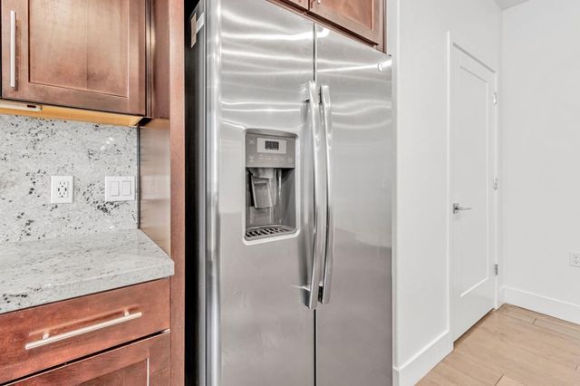 380 Riesling Avenue 21, Milpitas, CA 95035