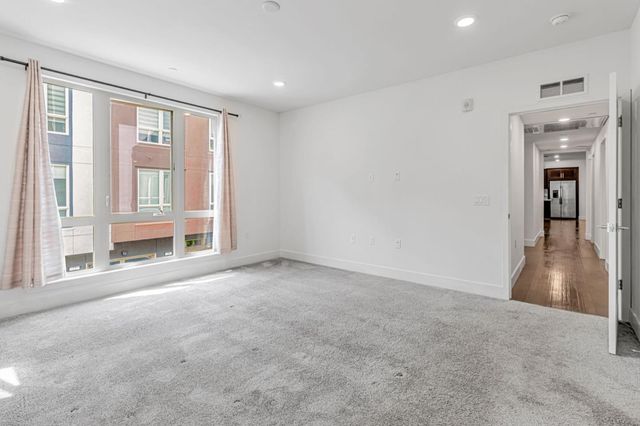 380 Riesling Avenue 21, Milpitas, CA 95035