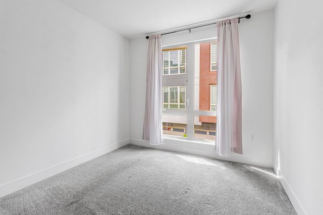 380 Riesling Avenue 21, Milpitas, CA 95035