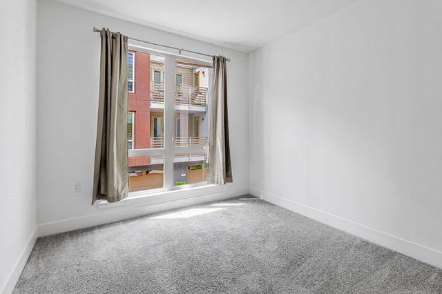 380 Riesling Avenue 21, Milpitas, CA 95035