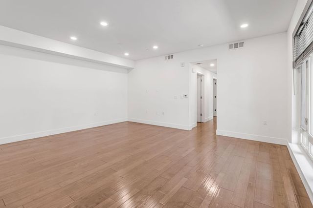 380 Riesling Avenue 21, Milpitas, CA 95035