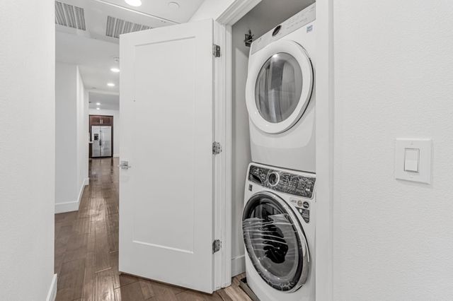 380 Riesling Avenue 21, Milpitas, CA 95035