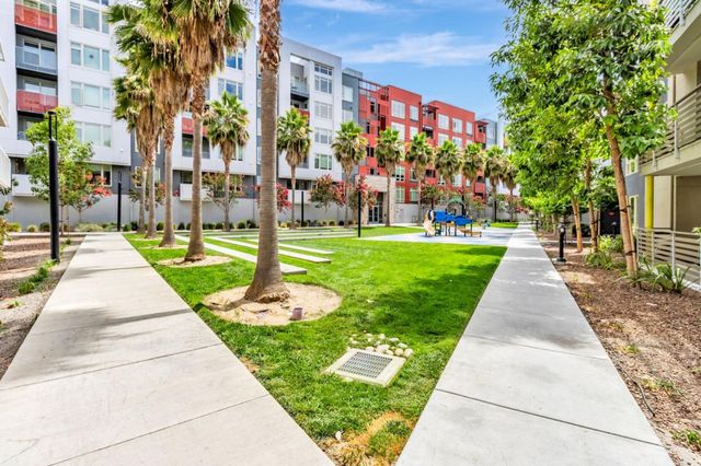 380 Riesling Avenue 21, Milpitas, CA 95035