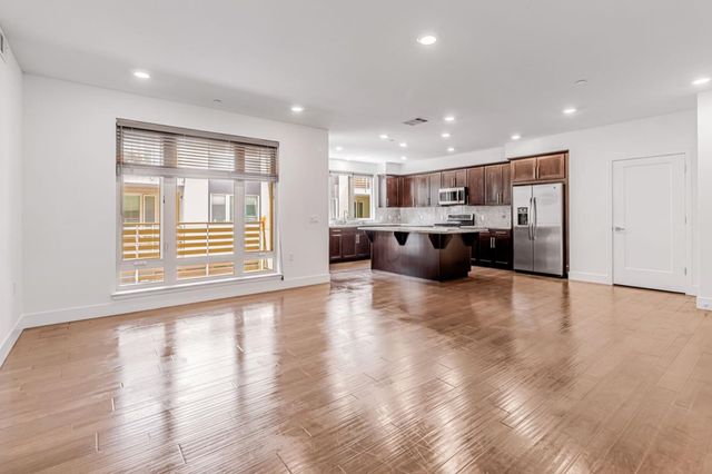 380 Riesling Avenue 21, Milpitas, CA 95035