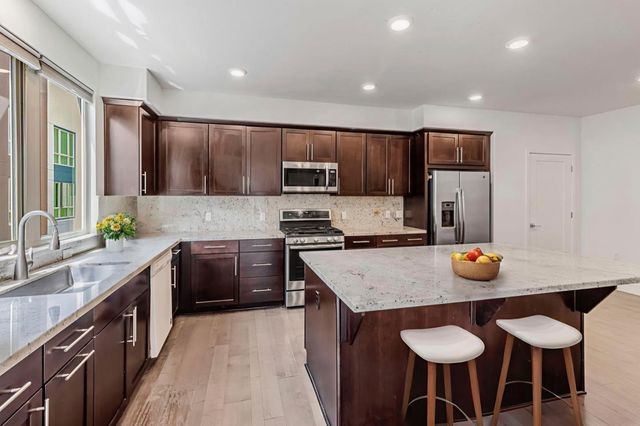 380 Riesling Avenue 21, Milpitas, CA 95035