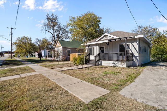 131 Chicago, San Antonio, TX 78210