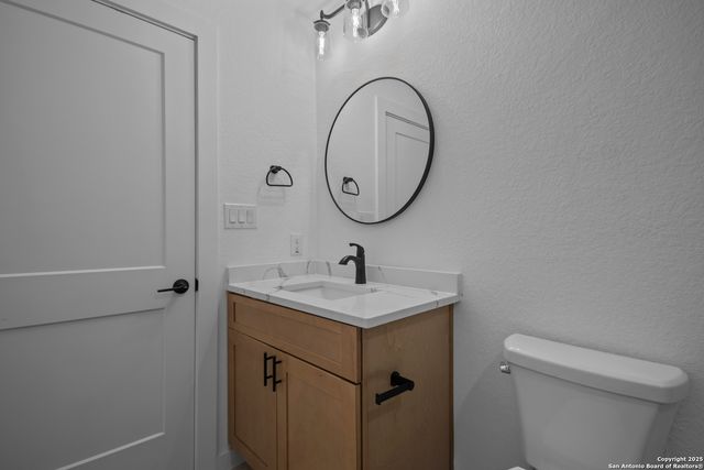 131 Chicago, San Antonio, TX 78210