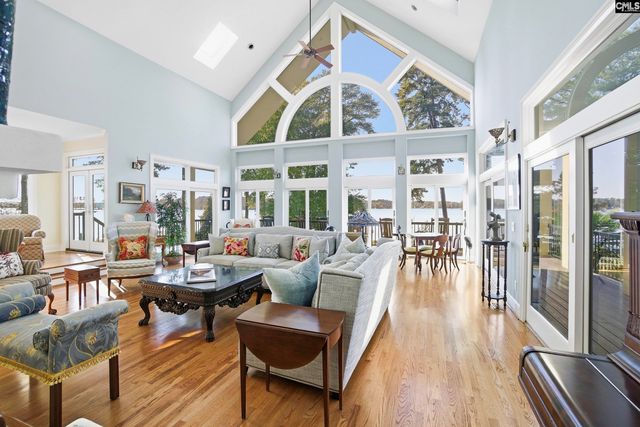 512 Stucks Point Drive, Chapin, SC 29036