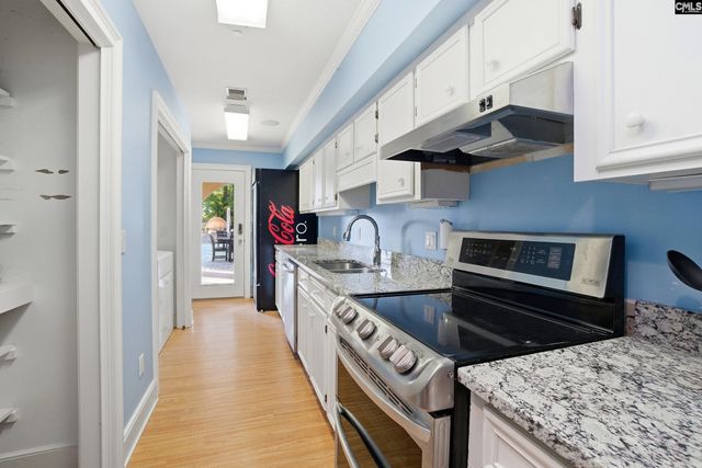 512 Stucks Point Drive, Chapin, SC 29036