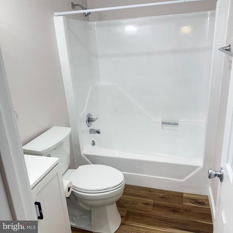 603 SILVER CT, Hamilton, NJ 08690
