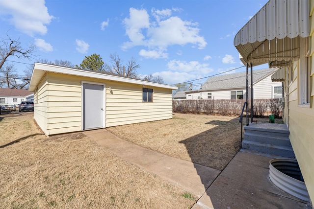 756 Sherman St., Salina, KS 67401