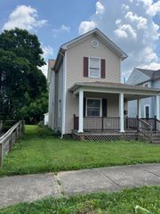 816 Forest Rose Avenue, Lancaster, OH 43130
