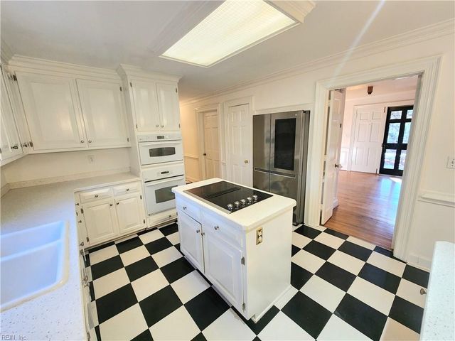 509 Cavalier DR, Virginia Beach, VA 23451