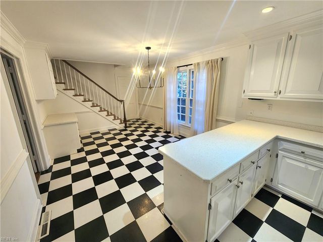 509 Cavalier DR, Virginia Beach, VA 23451