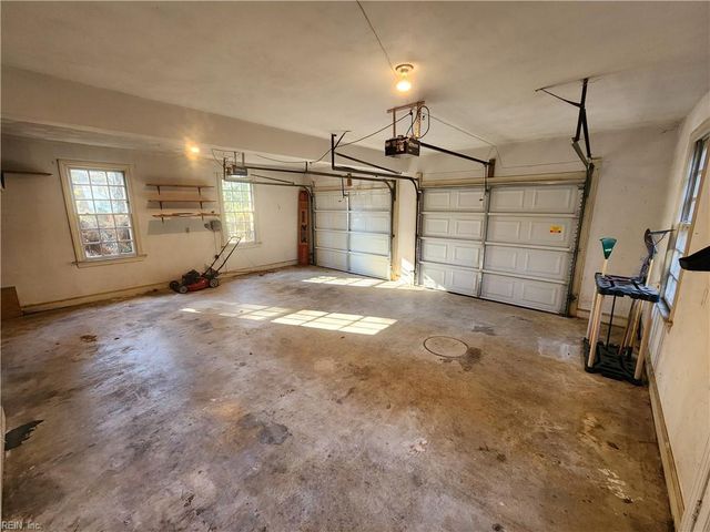 509 Cavalier DR, Virginia Beach, VA 23451