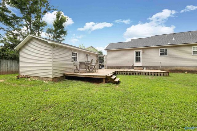 4 Robin Court, Hartselle, AL 35640