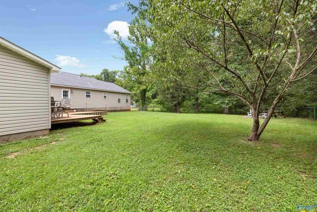 4 Robin Court, Hartselle, AL 35640