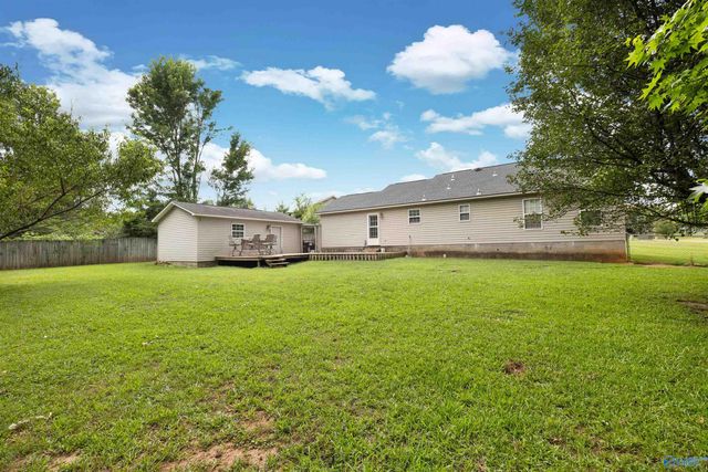 4 Robin Court, Hartselle, AL 35640