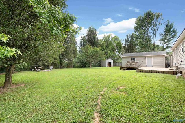 4 Robin Court, Hartselle, AL 35640